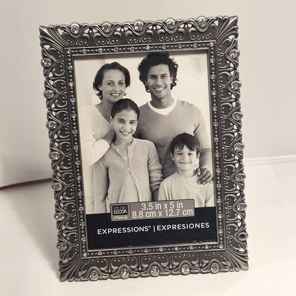 Expressions™ Ornate Silver Tone Metal Frame Holds 3.5" x 5" Photo NEW - Picture 2 of 7